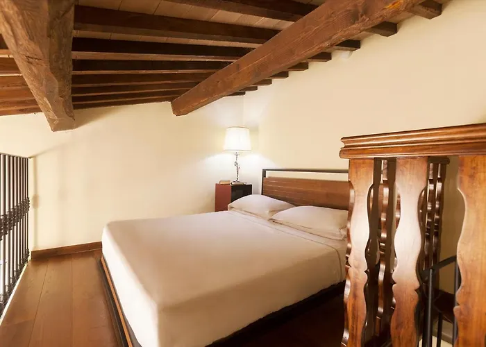 Sovana Hotel & Resort